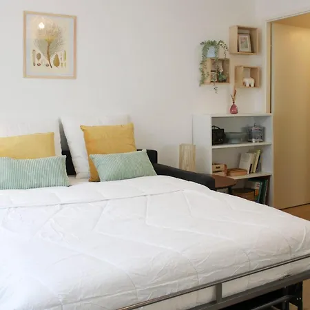 Apartment Charming 28 M Nest In Vanves