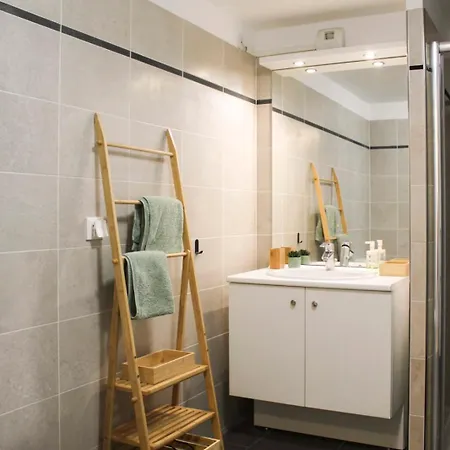 Charming 28 M Nest In * Vanves