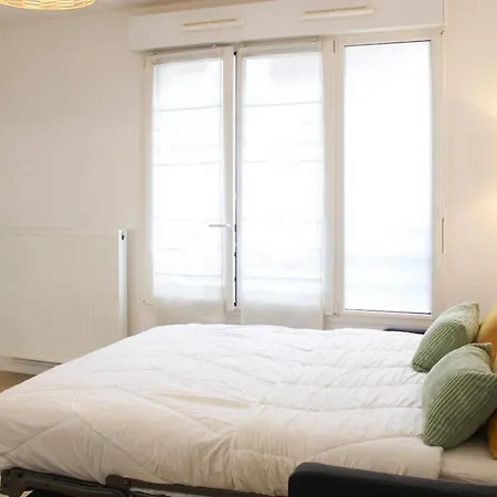 Apartment Charming 28 M Nest In Vanves