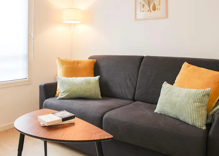Charming 28 M Nest In شقة